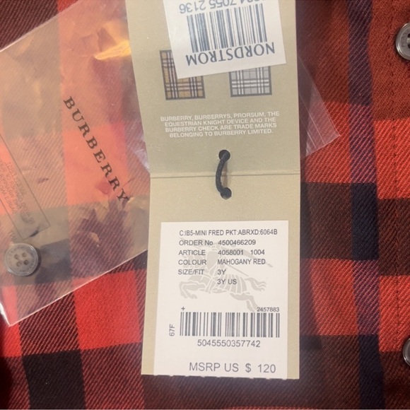 Burberry - Picture 6 of 7